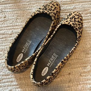 Dr. Scholl’s leopard flats